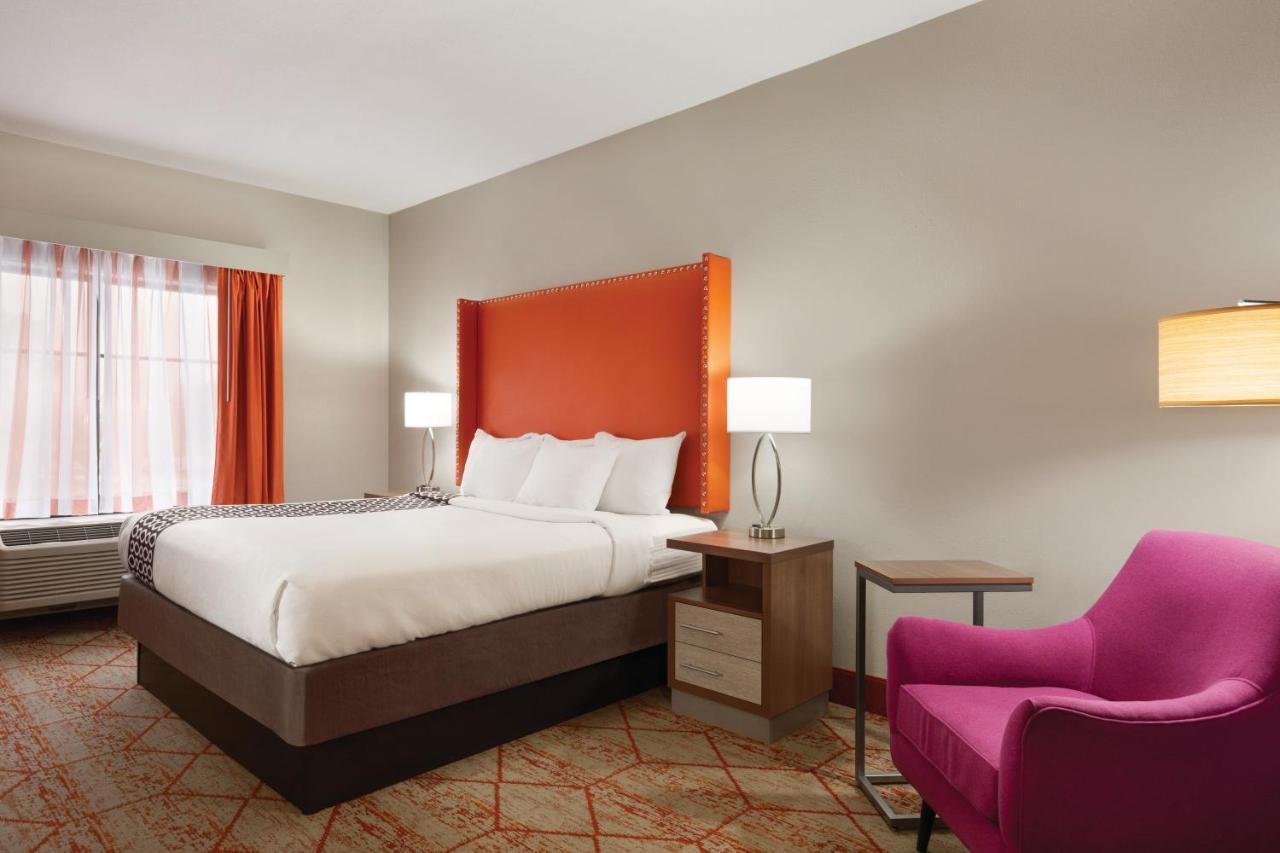La Quinta By Wyndham Lackawanna Eksteriør billede